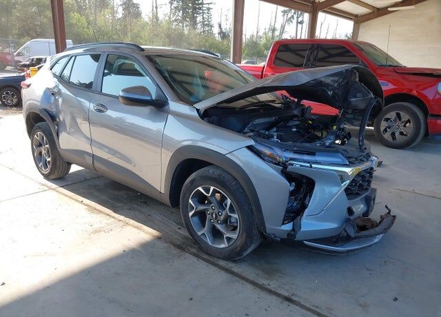 2024 CHEVROLET Trax