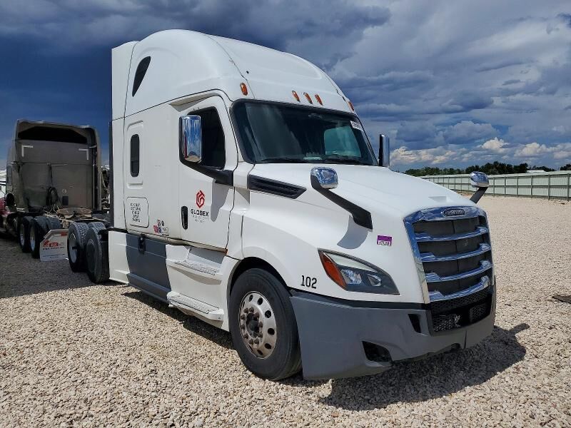 2018 FREIGHTLINER New Cascadia 126" Sleepercab