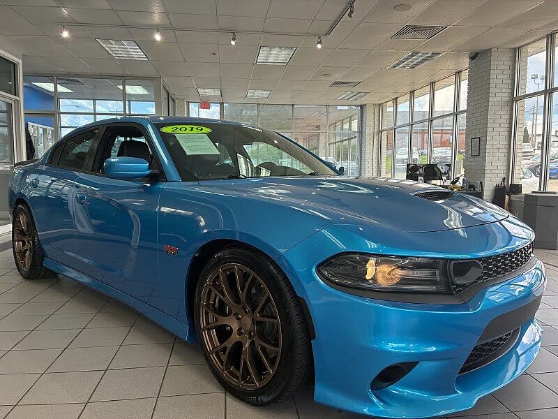 2019 DODGE Charger