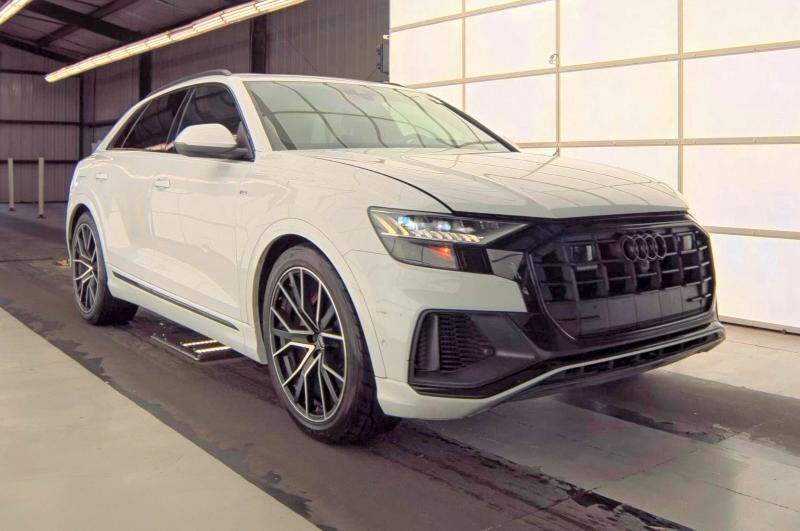 2021 AUDI Q8