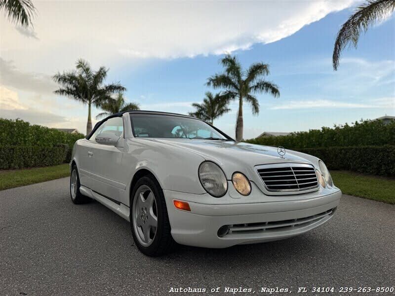 2001 MERCEDES-BENZ CLK-Class