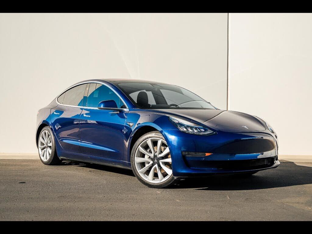 2018 TESLA Model 3