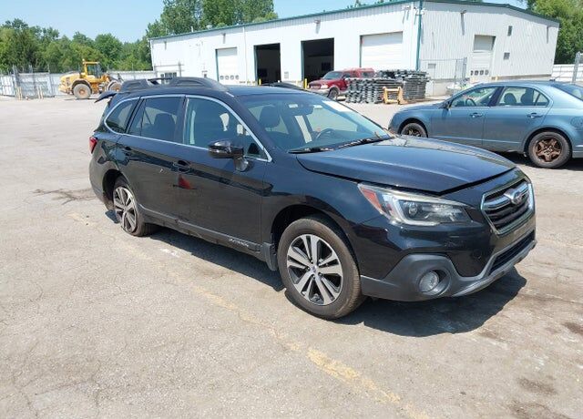 2018 SUBARU Outback