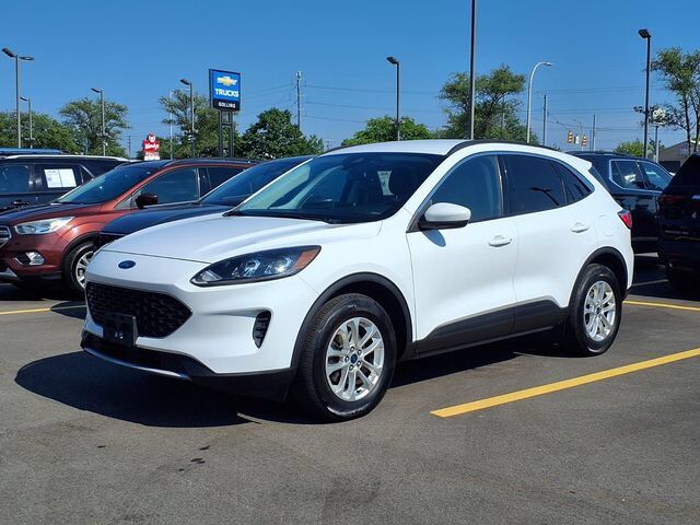 2021 FORD Escape