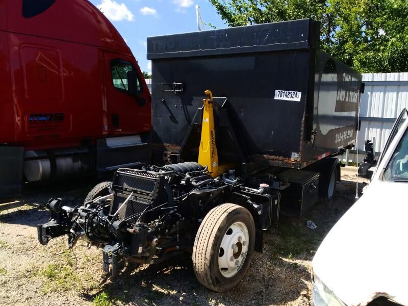 2023 ISUZU NPR-HD