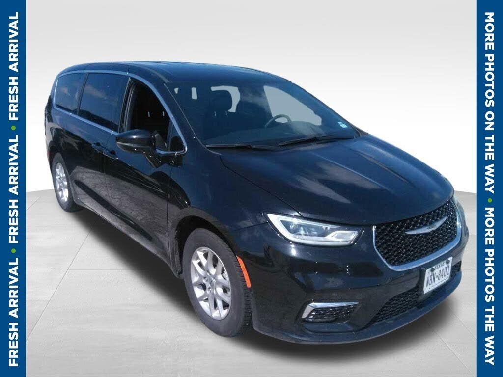 2025 CHRYSLER Pacifica