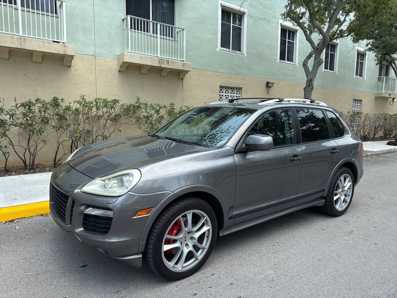 2010 PORSCHE Cayenne