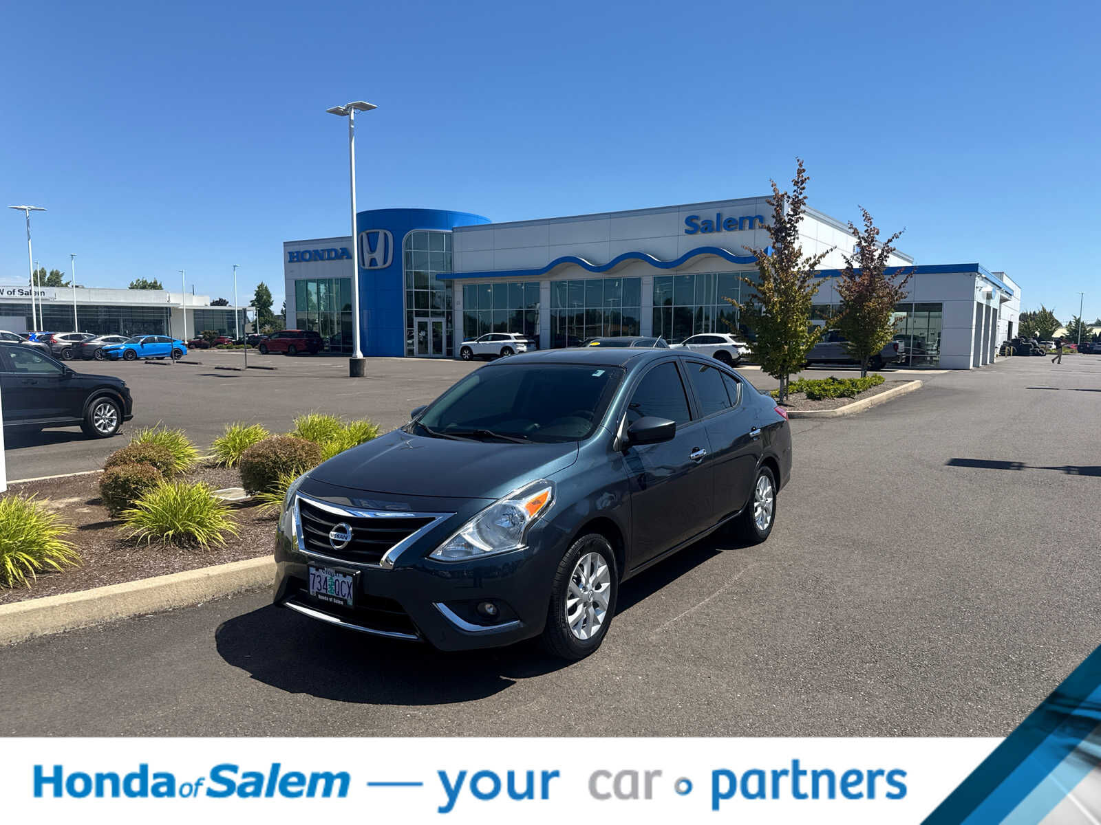 2016 NISSAN Versa