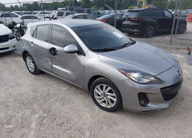 2013 MAZDA Mazda3