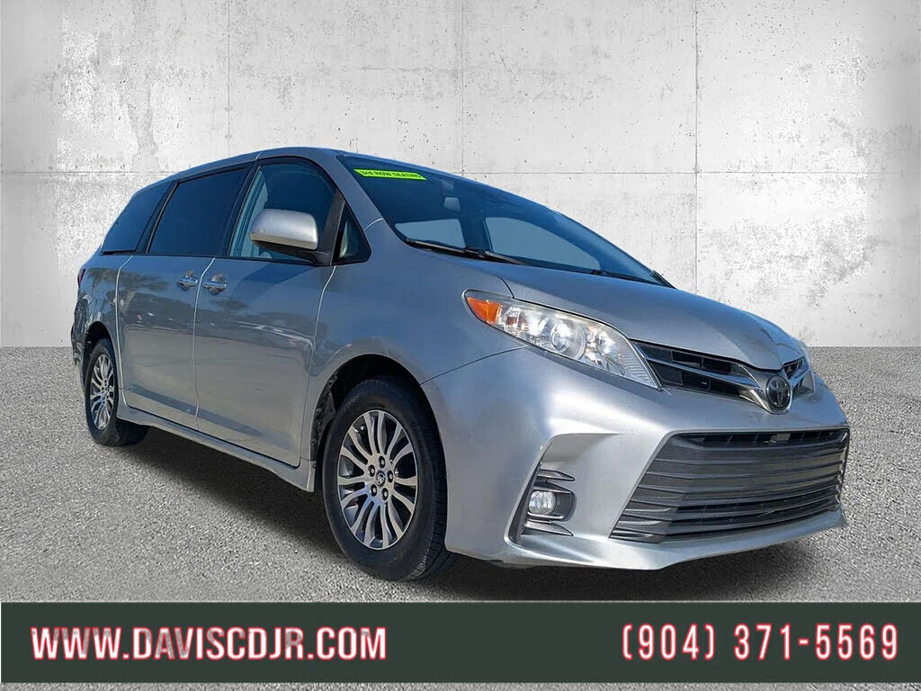 2020 TOYOTA Sienna