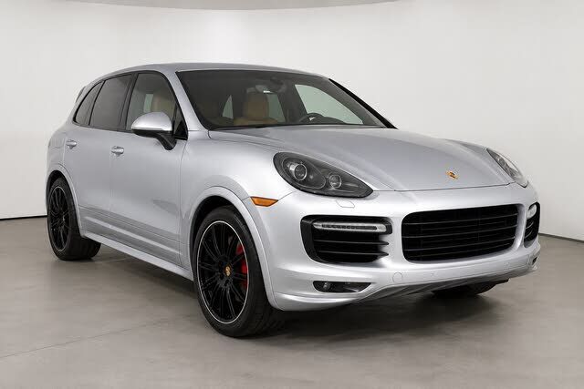 2014 PORSCHE Cayenne