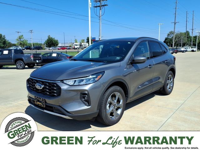 2025 FORD Escape