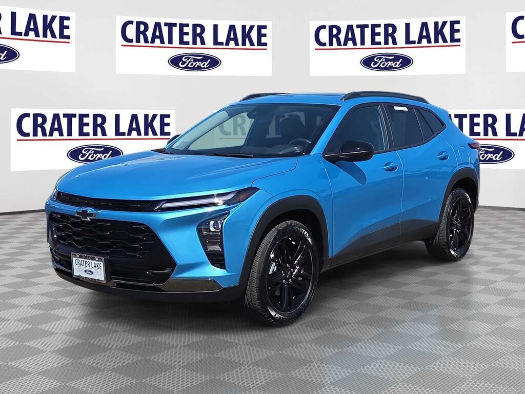 2025 CHEVROLET Trax