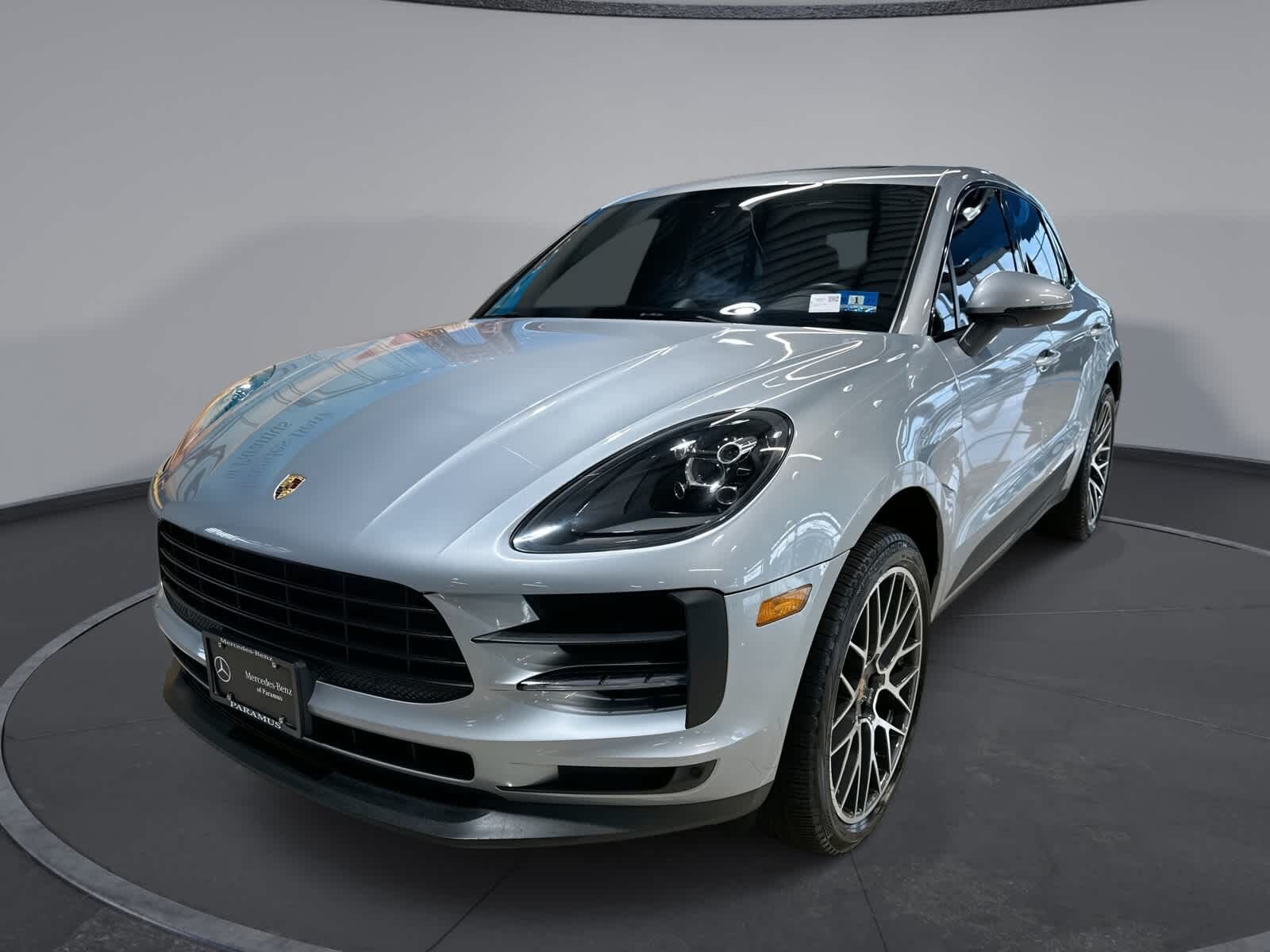 2020 PORSCHE Macan