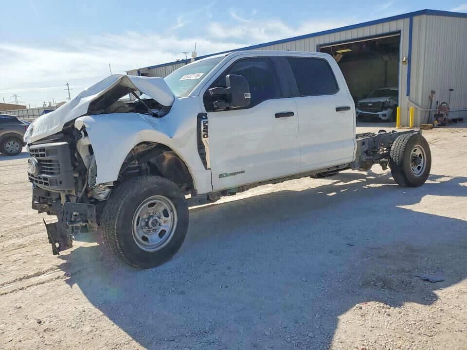 2023 FORD F-350