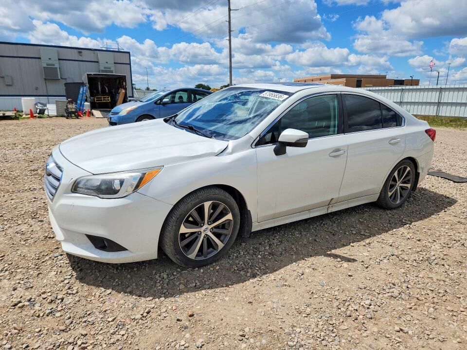 2017 SUBARU Legacy