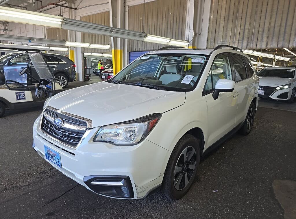 2017 SUBARU Forester