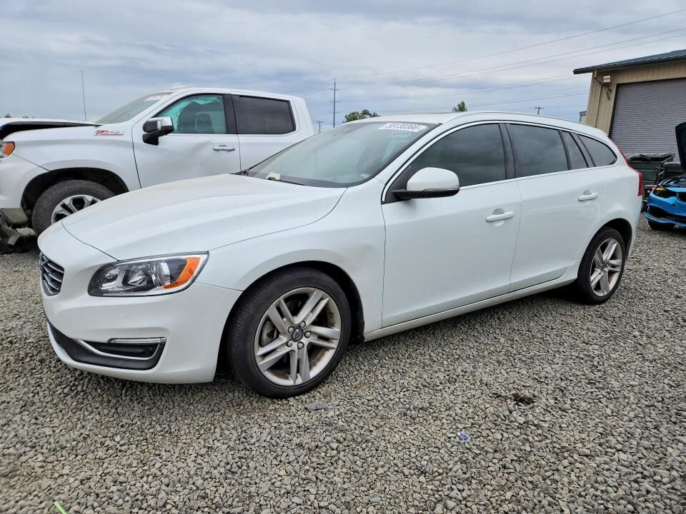 2015 VOLVO V60