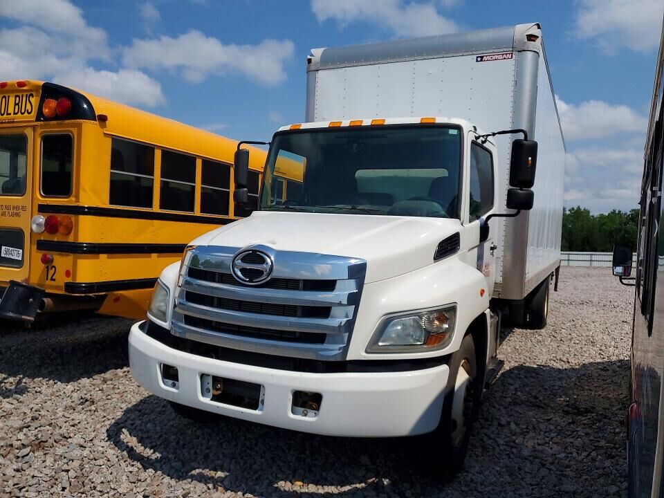 2017 HINO Conventional Type Truck