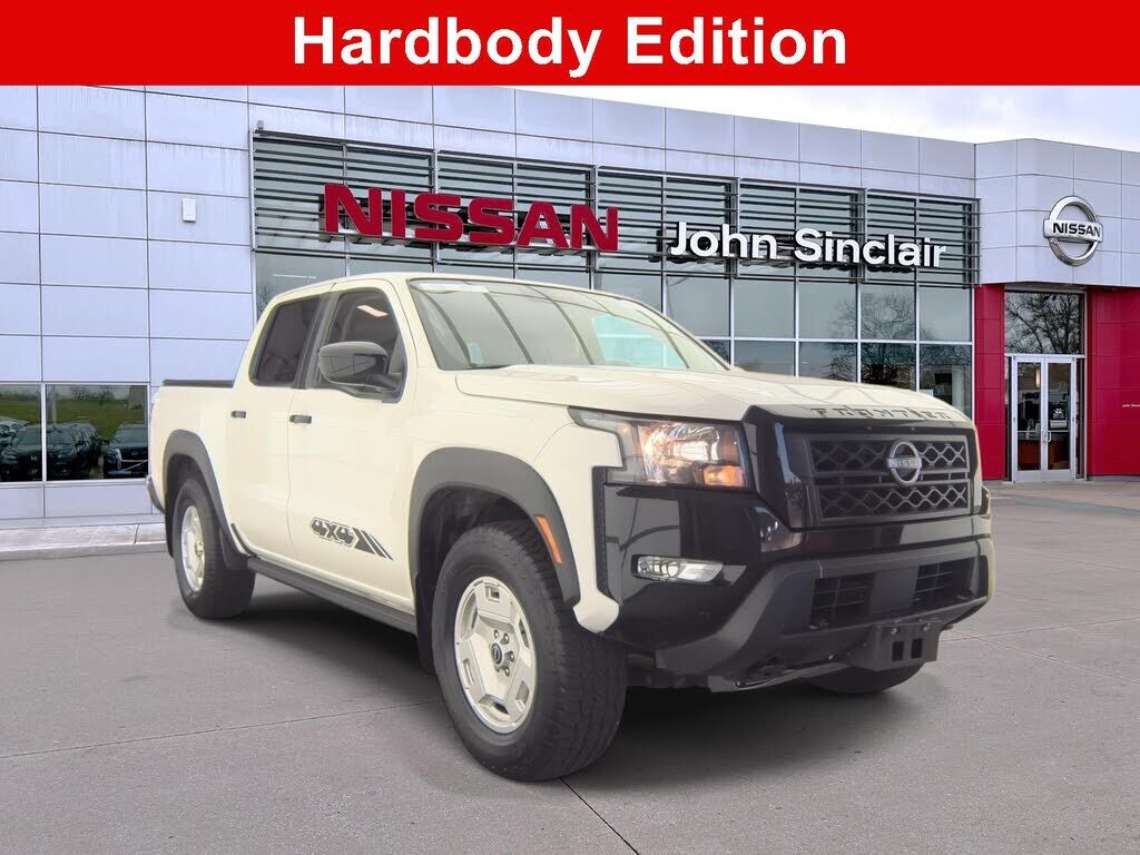 2024 NISSAN Frontier
