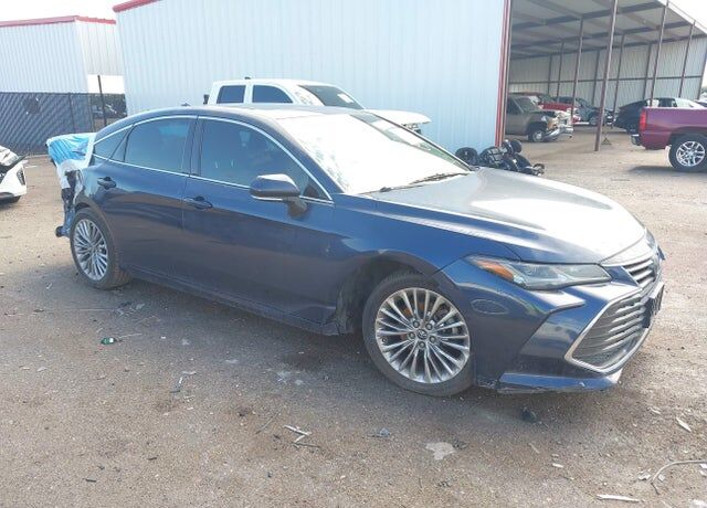 2019 TOYOTA Avalon