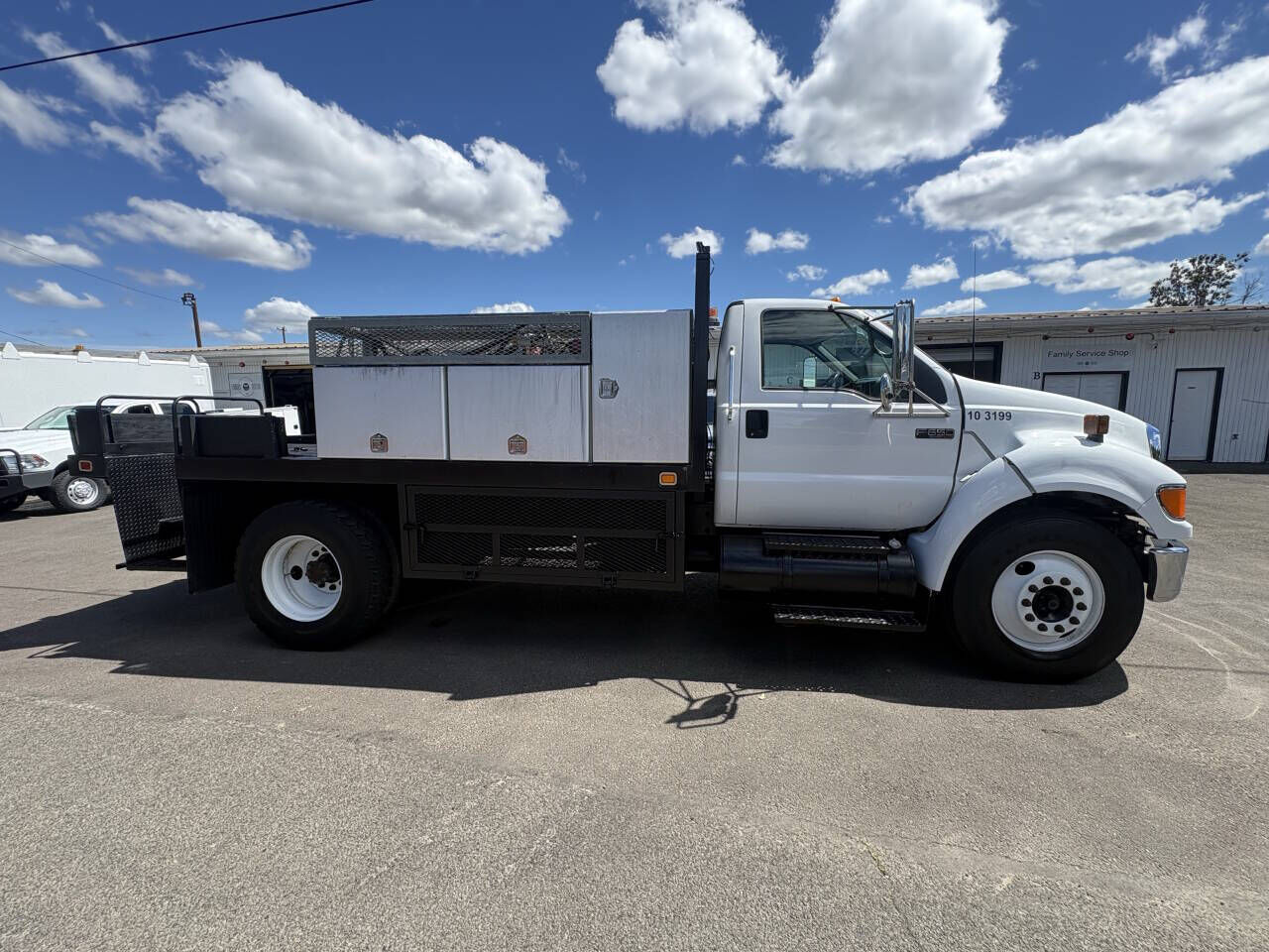 2006 FORD F-650