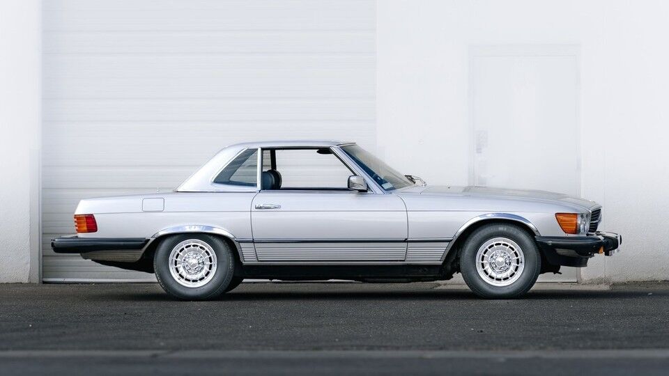 1981 MERCEDES-BENZ 380