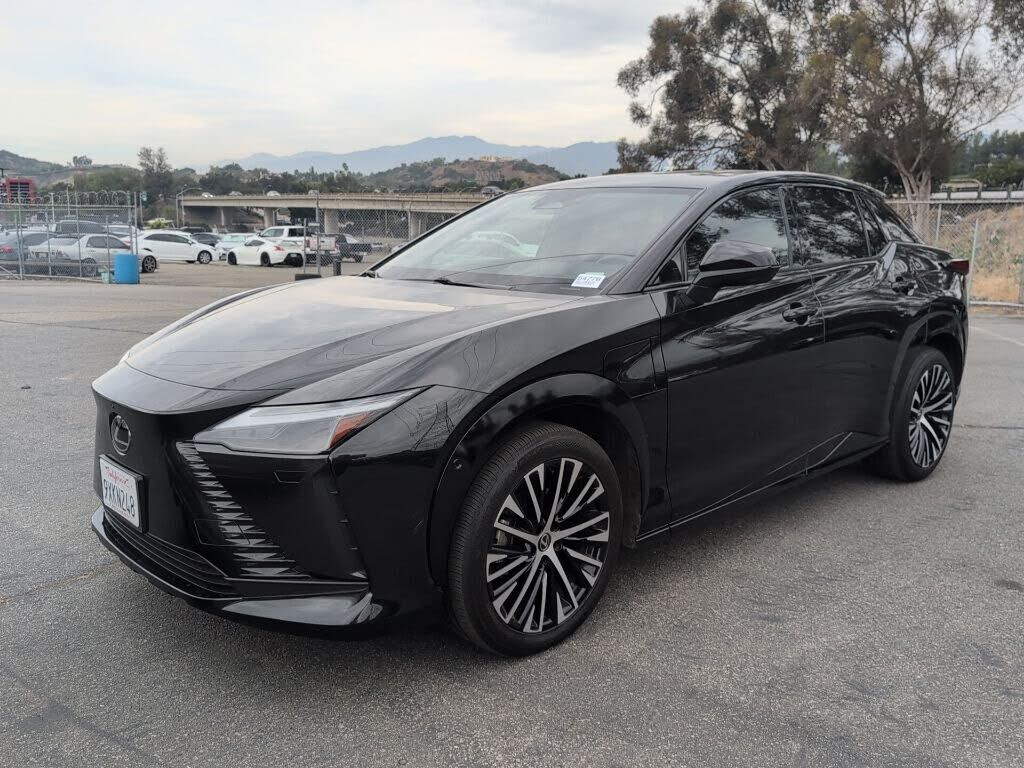 2023 LEXUS RZ 450e