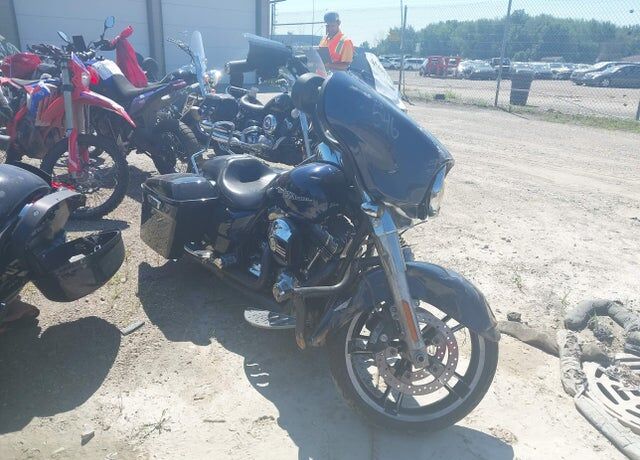 2014 HARLEY DAVIDSON Street Glide