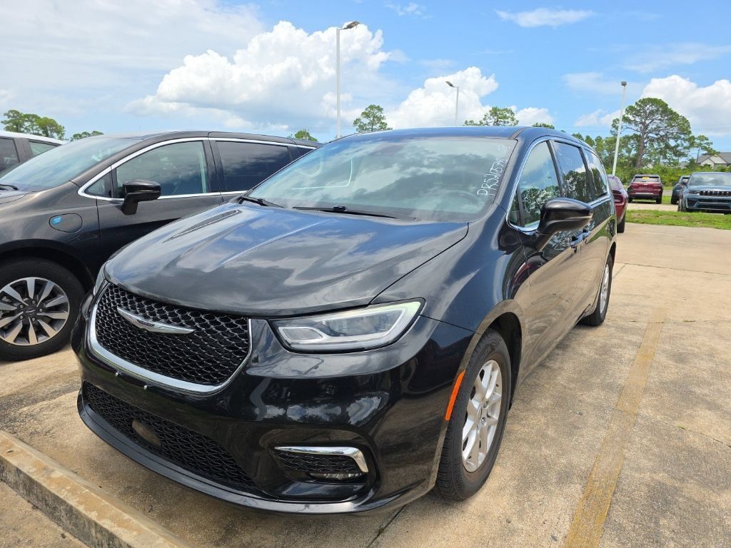2023 CHRYSLER Pacifica