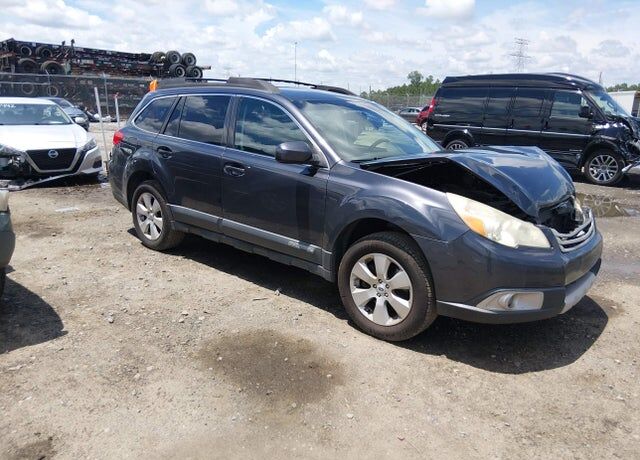 2011 SUBARU Outback