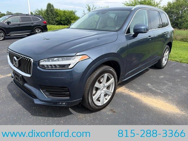 2022 VOLVO XC90