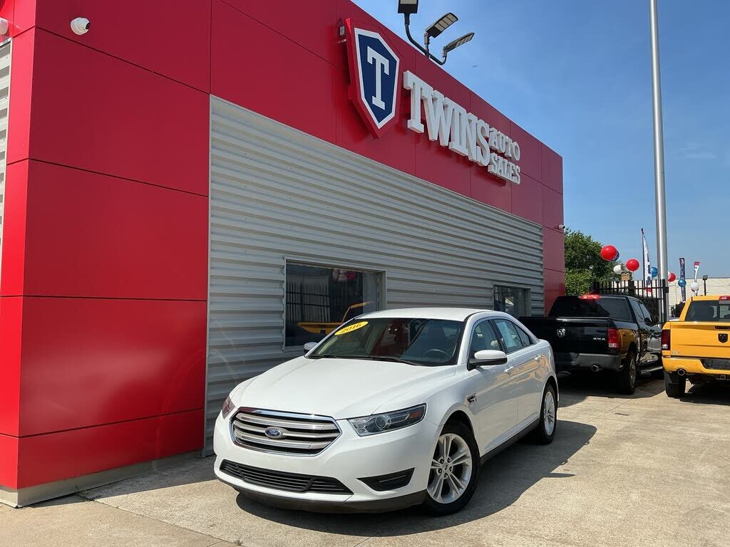 2016 FORD Taurus