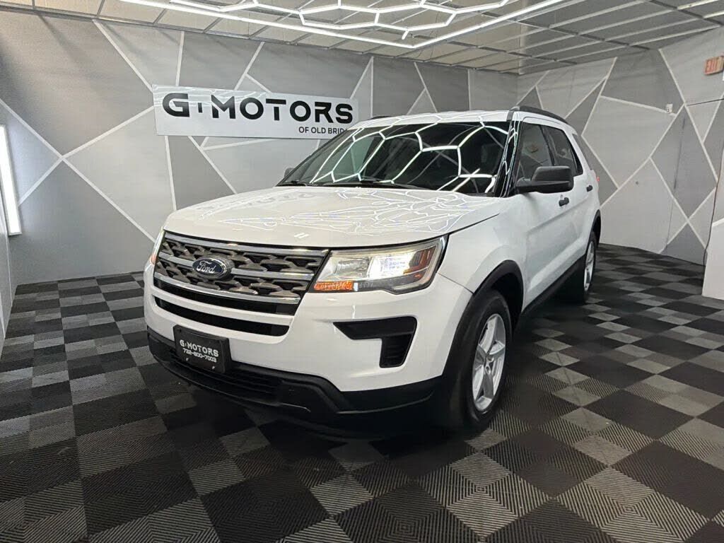 2018 FORD Explorer