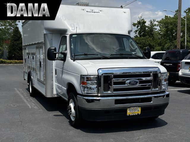 2024 FORD E-350