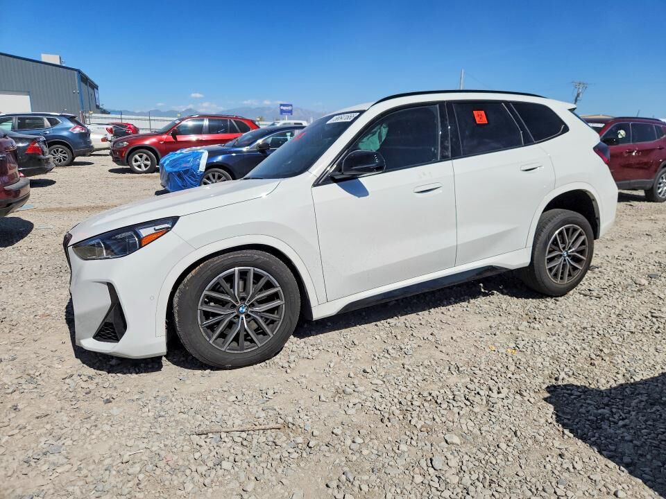 2023 BMW X1
