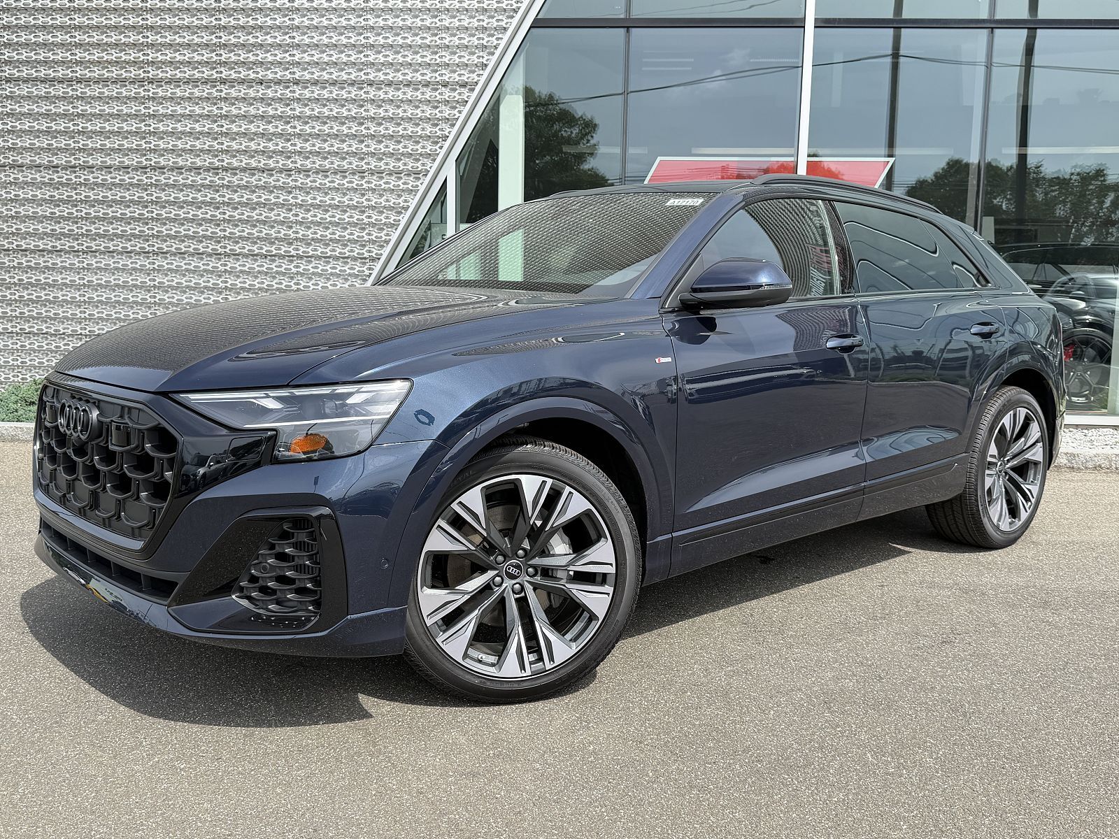 2026 AUDI Q8