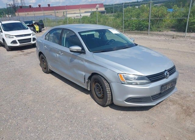 2013 VOLKSWAGEN Jetta
