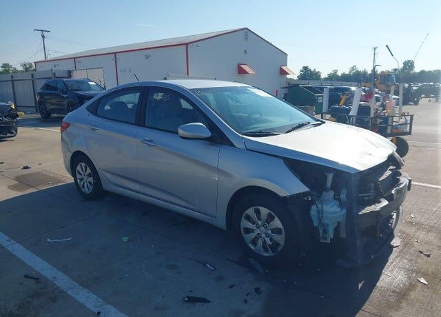 2017 HYUNDAI Accent