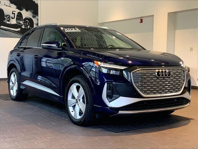 2023 AUDI Q4