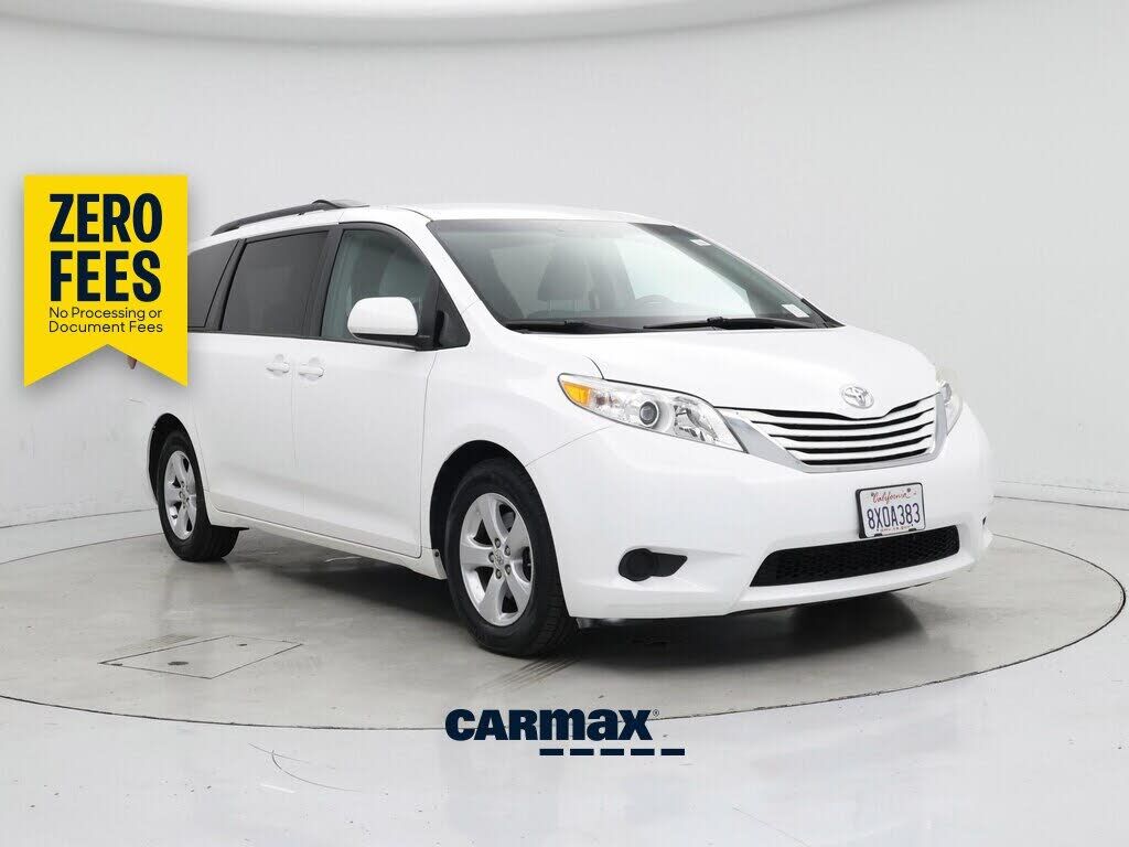 2016 TOYOTA Sienna