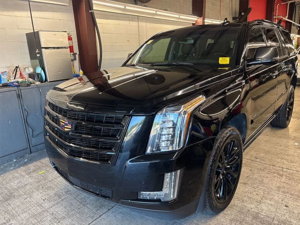 2019 CADILLAC Escalade