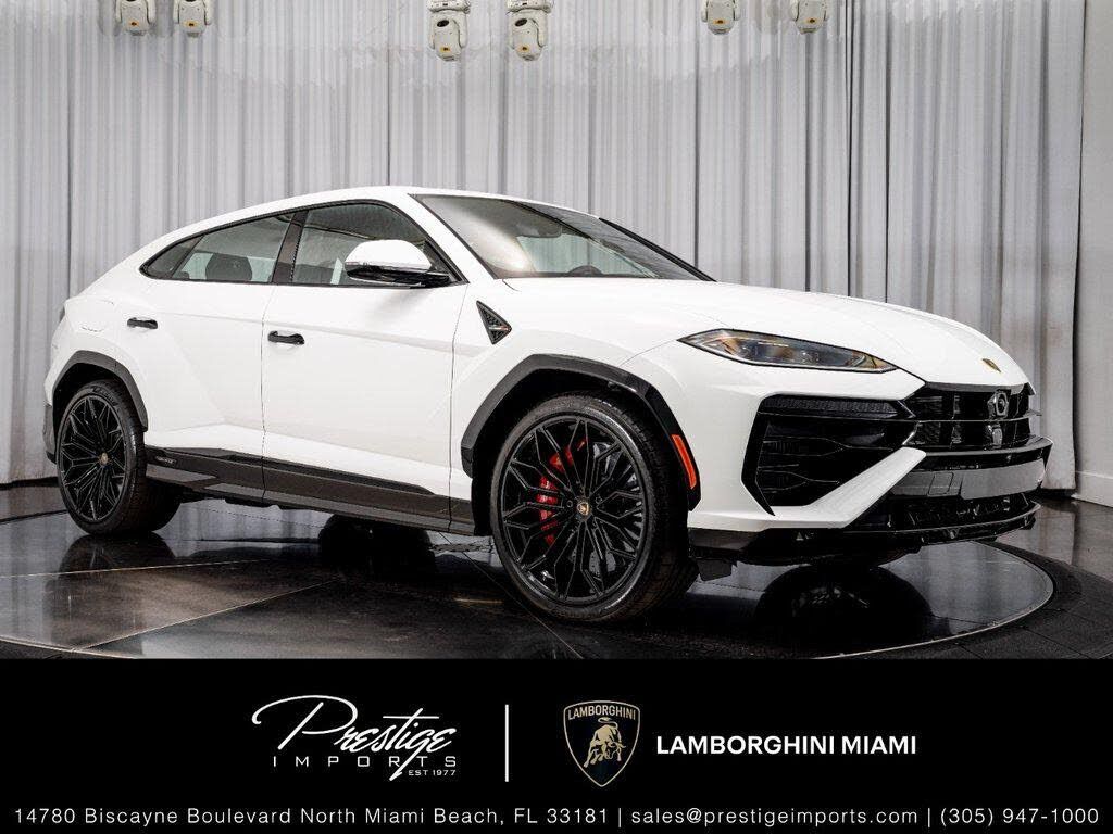 2026 LAMBORGHINI URUS