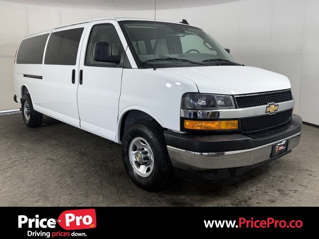 2025 CHEVROLET Express