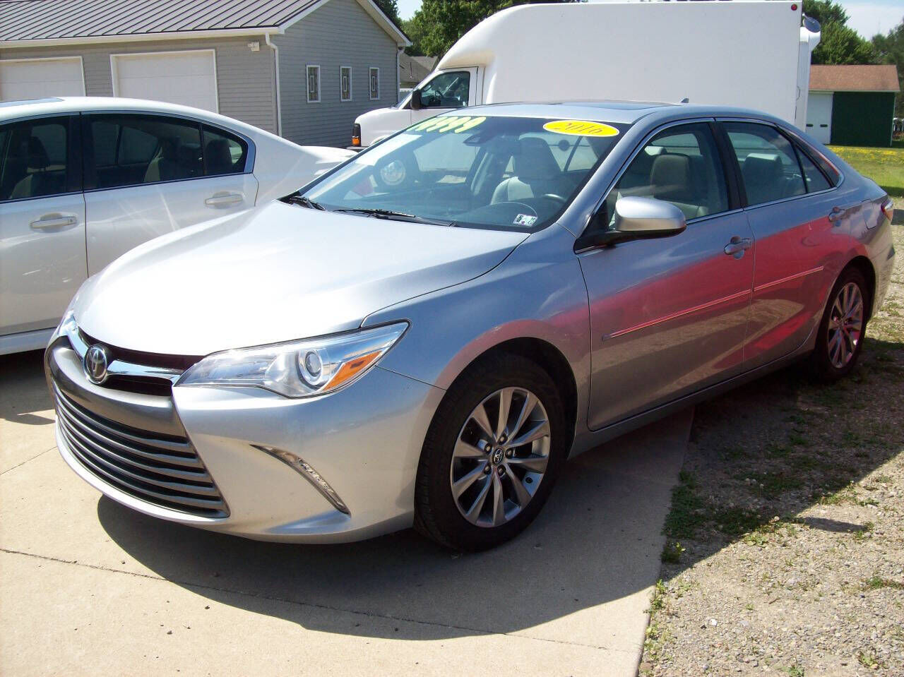 2016 TOYOTA Camry