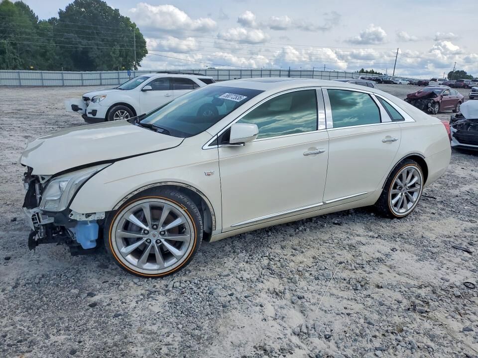 2013 CADILLAC XTS