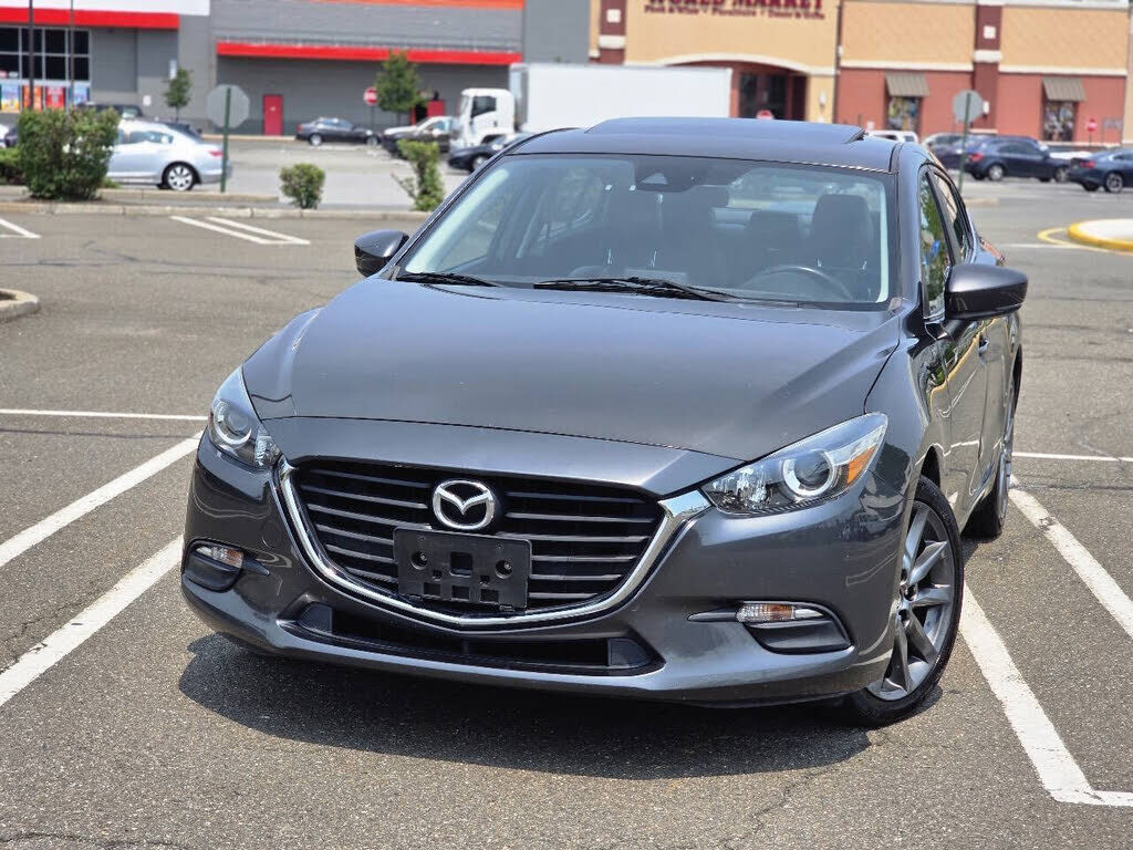 2018 MAZDA Mazda3