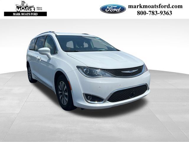 2020 CHRYSLER Pacifica