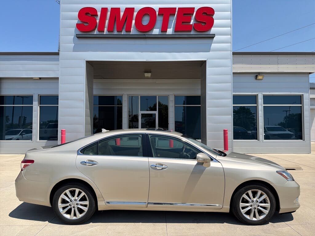 2011 LEXUS ES
