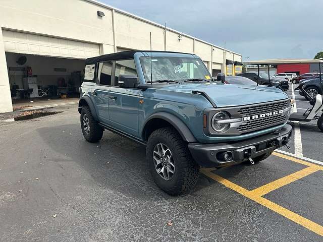 2023 FORD Bronco